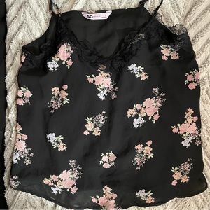 SO Kohls Black Floral Tank Top NWOT Size Small